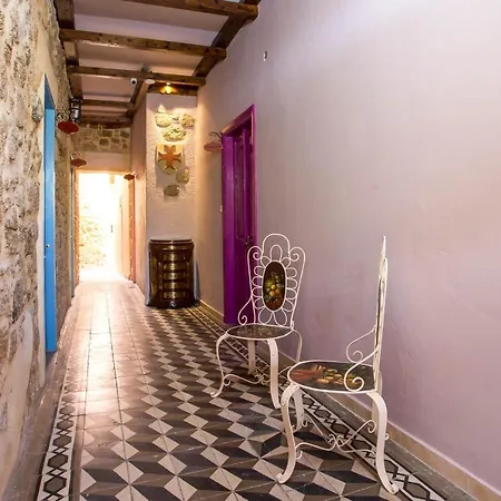 Attiki Bed & Breakfast *