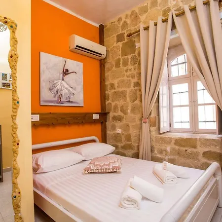 Attiki Bed & Breakfast *