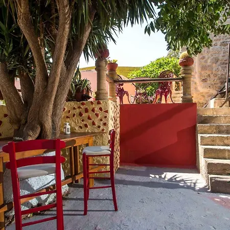 Couette-café Attiki 3*