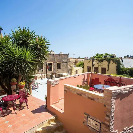 Bed & Breakfast Attiki 3*