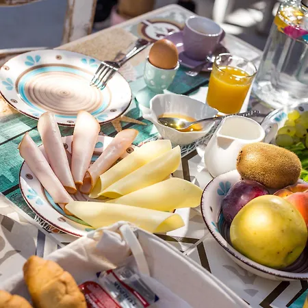Attiki Alojamento de Acomodação e Pequeno-almoço 3*