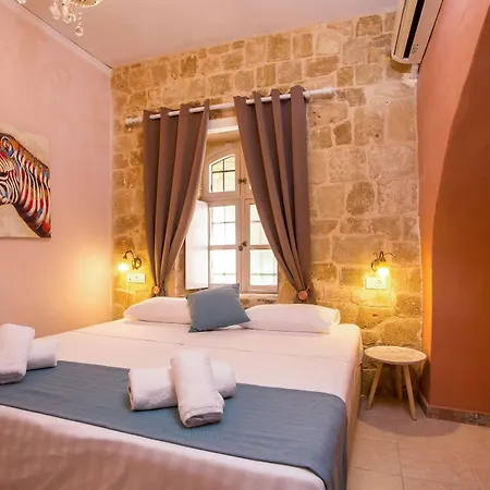 Attiki 3*