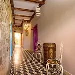 Attiki 3*