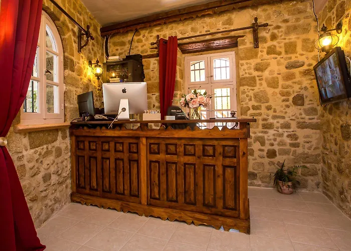 Bed & Breakfast Attiki 3*